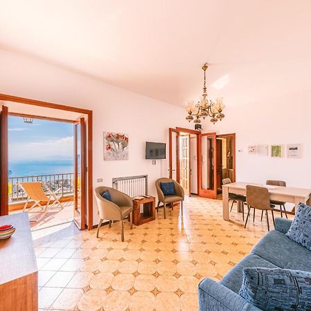 Appartamento Emma In Villa Laura Scala Kültér fotó